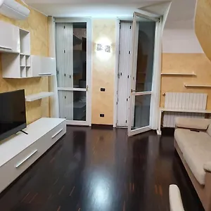 https://milano-malpensa-grandi-mansarda-attico.it-lombardy.com